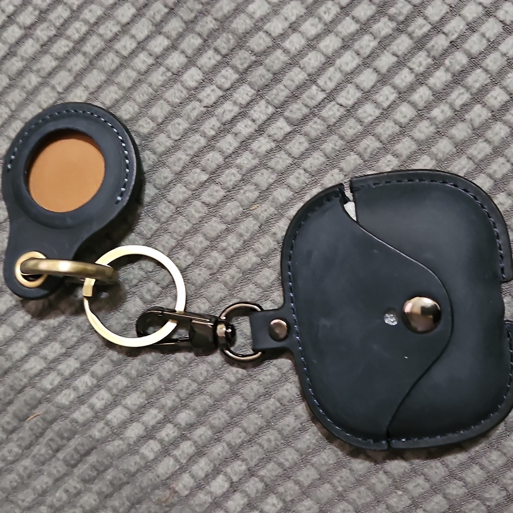 Blue Ear Bud Case With Air Tag Holder